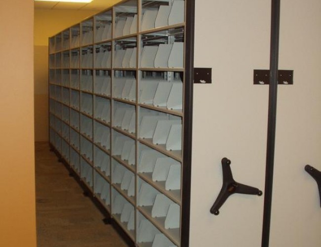 Pic 2 Mobile Aisle for Radio Shack